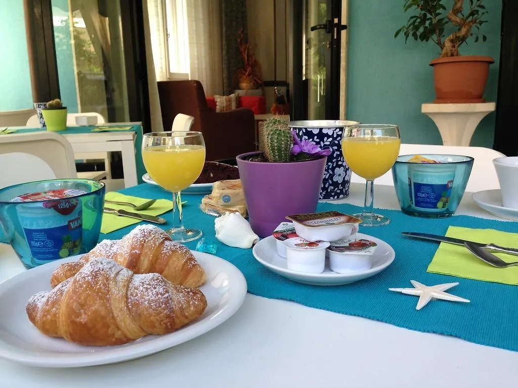 Hotel Bed And Breakfast Villa Giovanna Rimini Italy